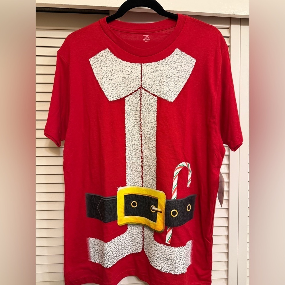 Holiday Time Red Christmas Santa Costume Short Sleeved T-shirt Men’s Unisex M